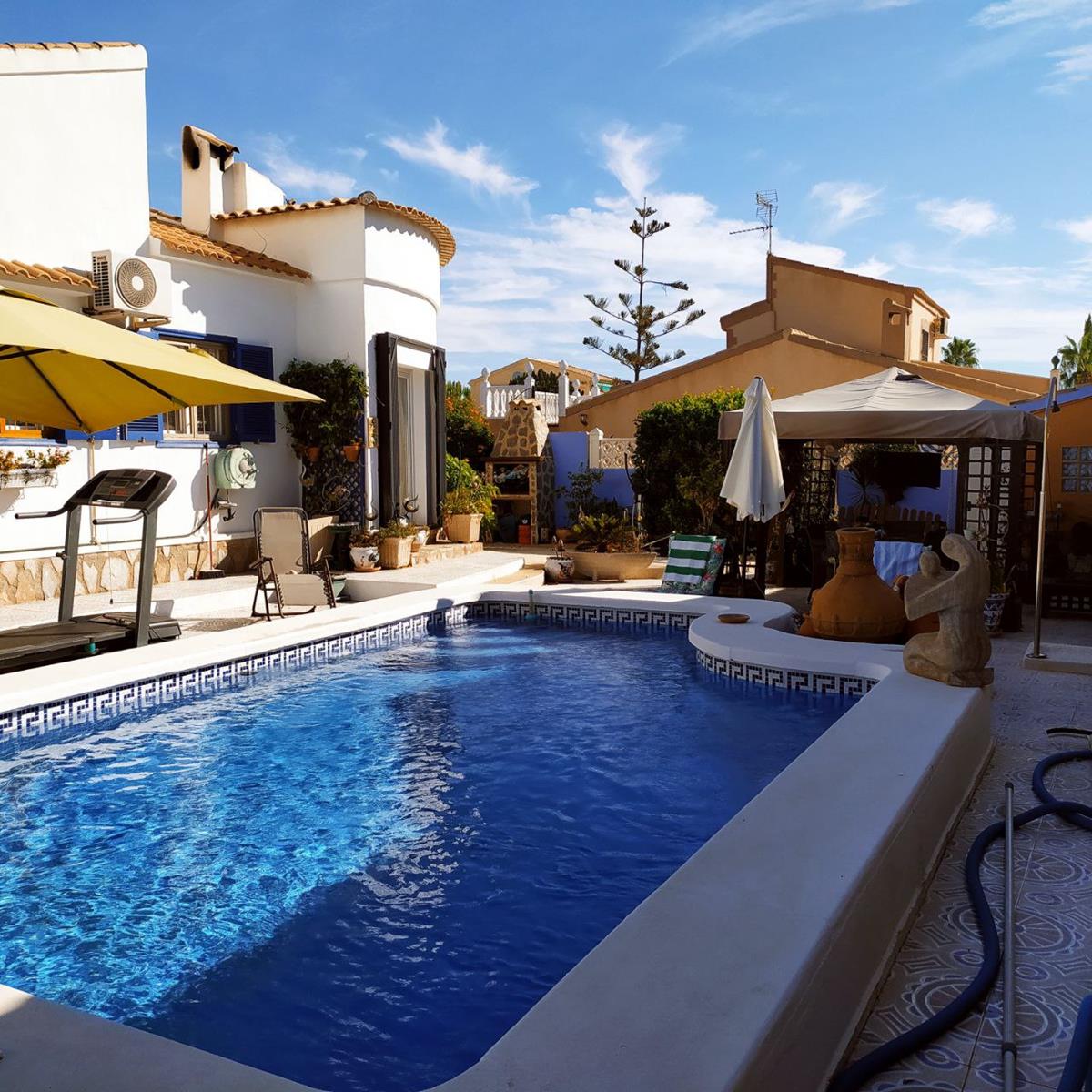 UNIQUE VILLA IN ORIHUELA COSTA WITH PRIVATE POOL, GARDEN AND OUTDOOR KITCHEN