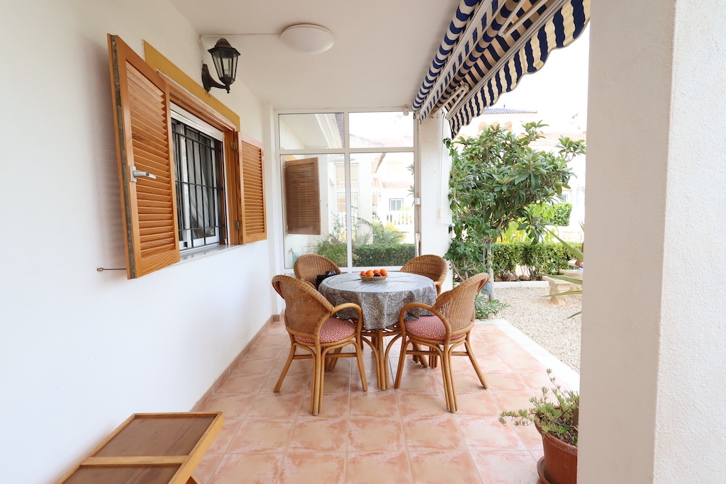 EXCLUSIVE GROUND FLOOR BUNGALOW 300 METERS FROM THE SEA WITH PRIVATE GARDEN AND POOL