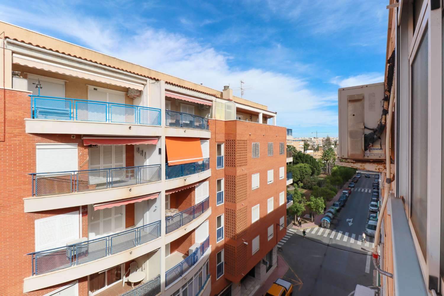 SPECTACULAR PENTHOUSE 100 METERS FROM THE BEACH IN ACEQUIÓN