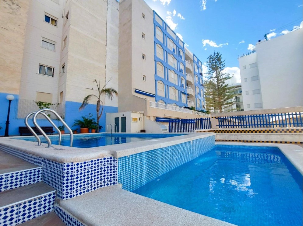 SPECTACULAR GROUND FLOOR APARTMENT WITH TERRACE AND GARAGE FACING THE SEA IN PLAYA DE LOS LOCOS