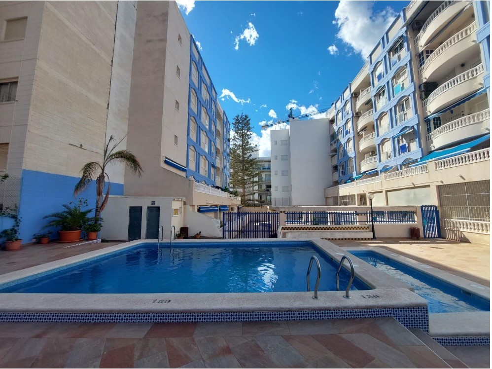 SPECTACULAR GROUND FLOOR APARTMENT WITH TERRACE AND GARAGE FACING THE SEA IN PLAYA DE LOS LOCOS