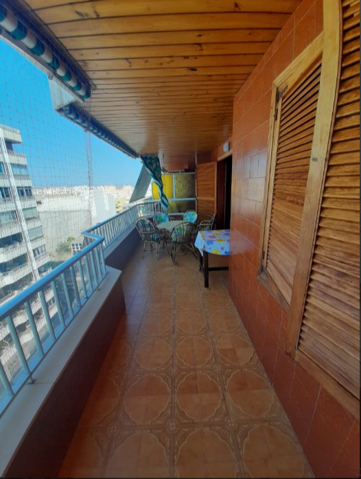 PRACHTIGE WONING AAN HET STRAND MET TERRAS EN EEN EIGEN GARAGE