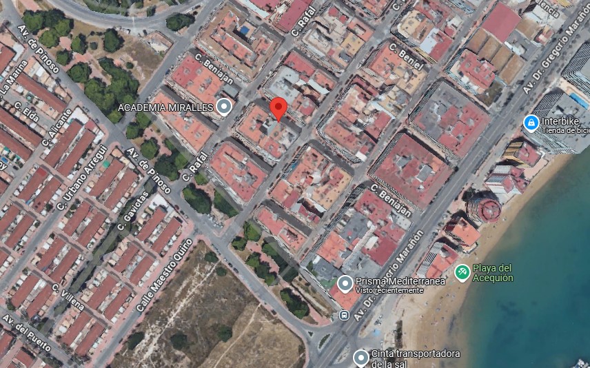 APPARTEMENT À TORREVIEJA, QUARTIER ACEQUIÓN, PROCHE DE LA MER ET DES SERVICES