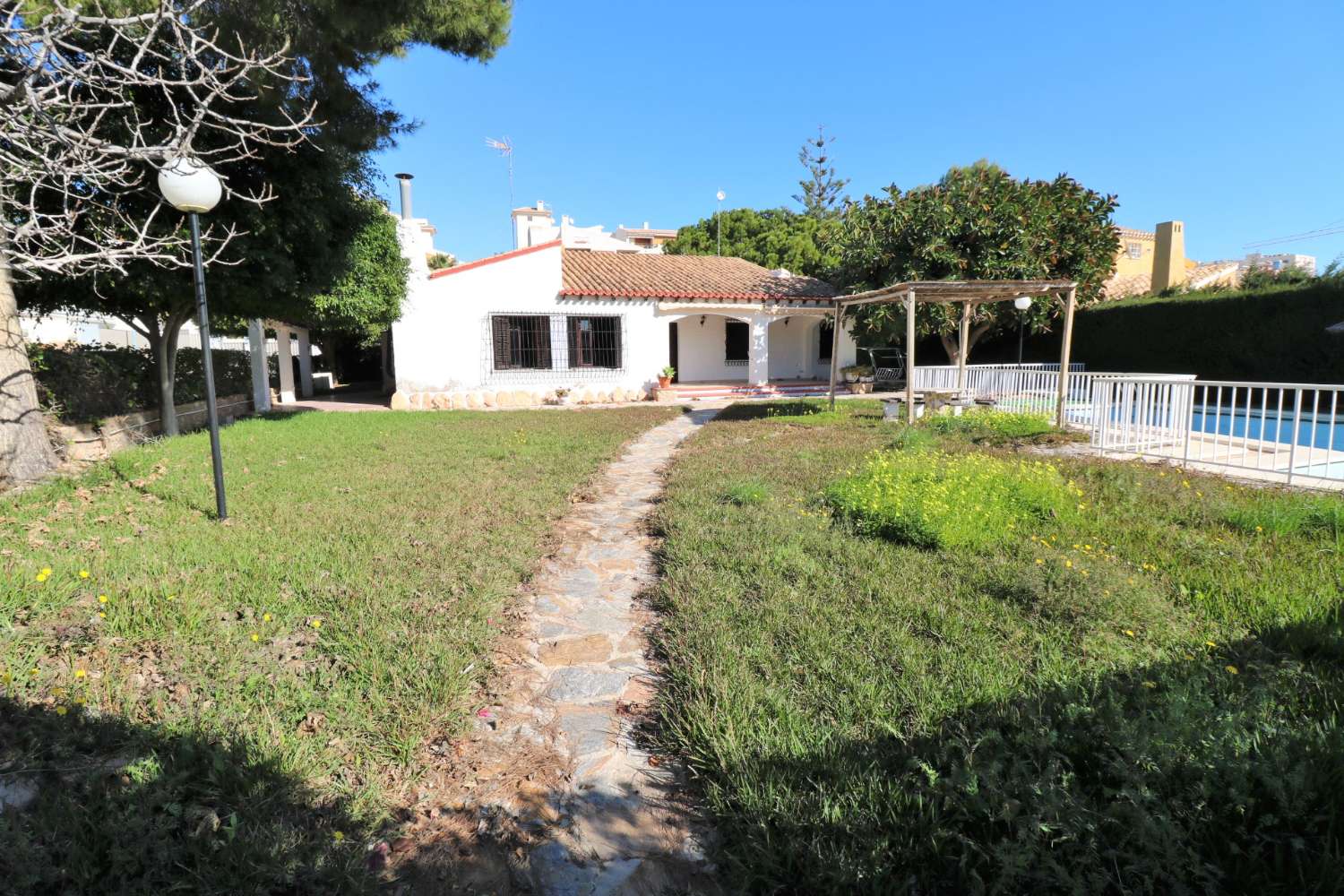 Vila en venda in Orihuela Costa