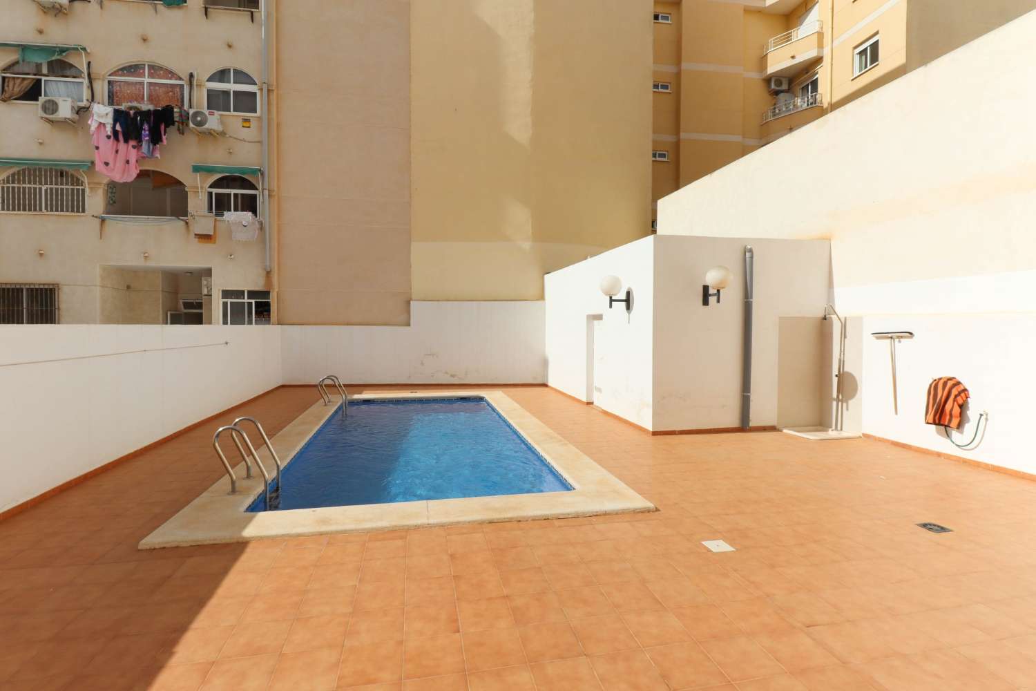 STUDIO IN THE CENTER OF TORREVIEJA WITH TERRACE AND POOL VIEWS