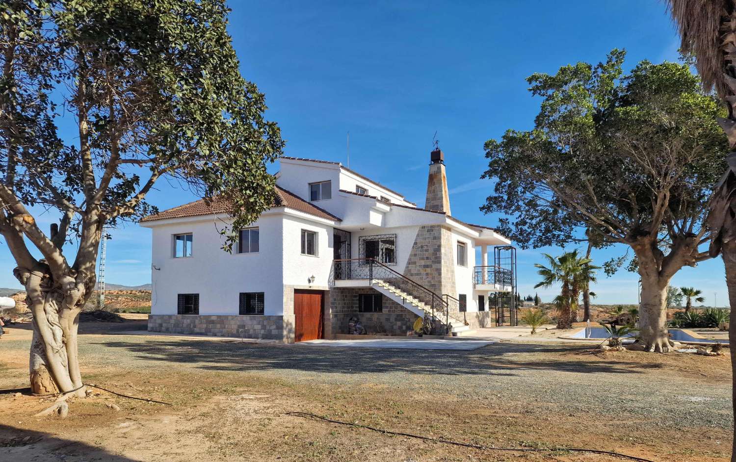 SPEKTAKULÄRE VILLA IM VALLE DEL SOL MIT SWIMMINGPOOL, BLICK AUF DAS MAR MENOR UND 5.000 M² GRUNDSTÜCK