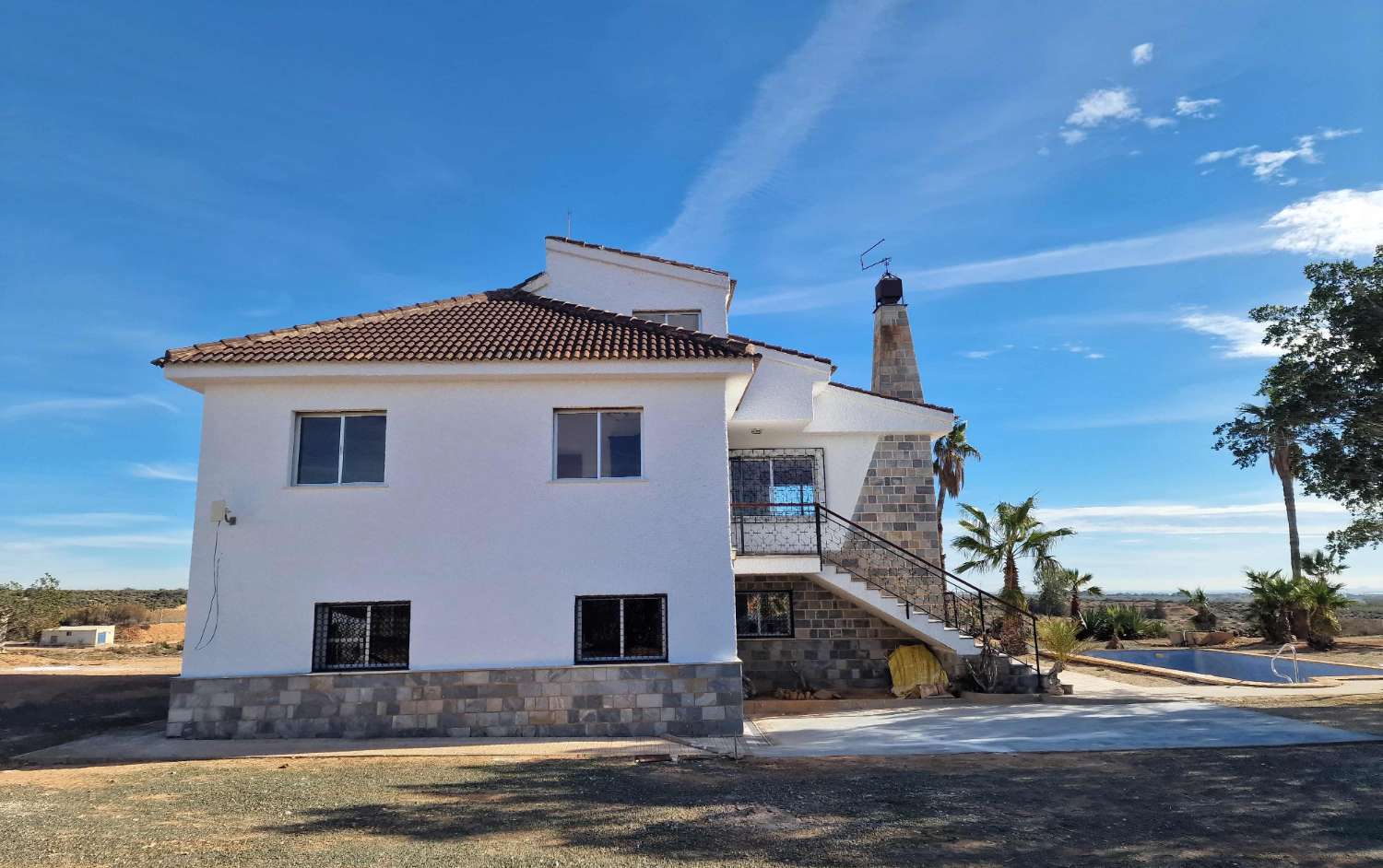 SPEKTAKULÄRE VILLA IM VALLE DEL SOL MIT SWIMMINGPOOL, BLICK AUF DAS MAR MENOR UND 5.000 M² GRUNDSTÜCK