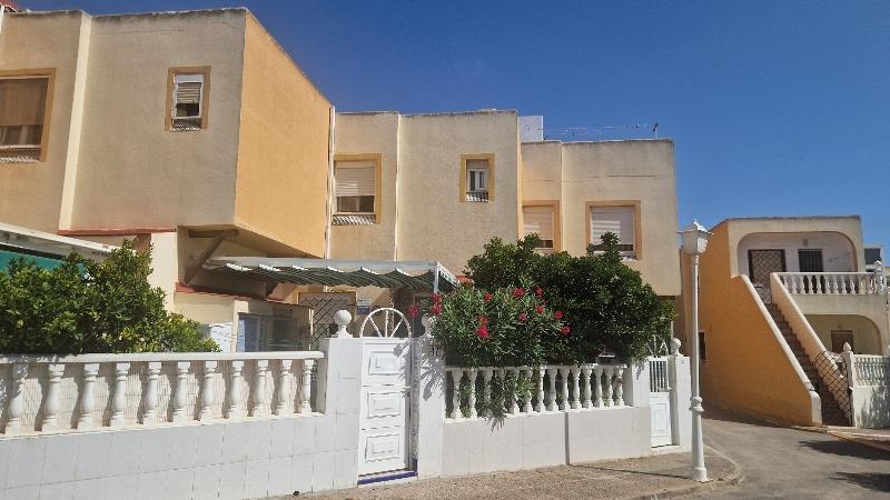 Duplex, 2 våningar till salu i La Mata (Torrevieja)