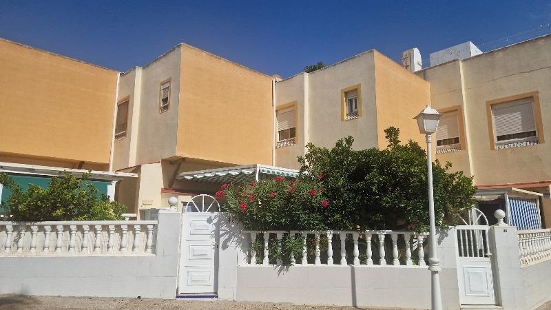 Duplex, 2 våningar till salu i La Mata (Torrevieja)