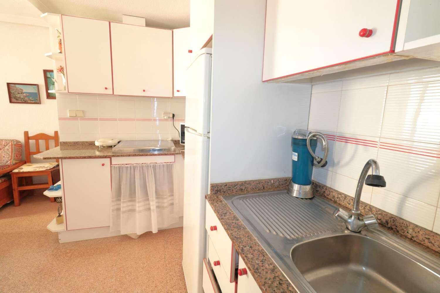 APPARTEMENT PRÈS DE LA PLAGE D’ACEQUIÓN À TORREVIEJA, LUMINEUX ET ENTIÈREMENT ÉQUIPÉ