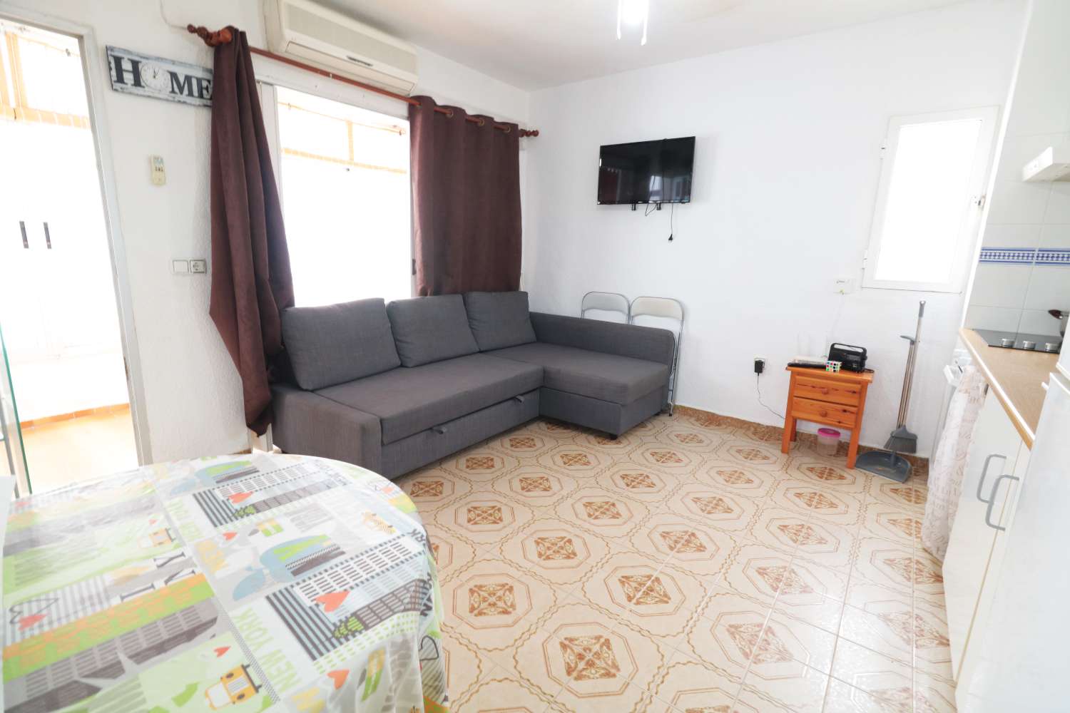 CHARMANT APPARTEMENT À NUEVA TORREVIEJA – LUMINEUX ET À SEULEMENT 1,5 KM DE LA PLAGE