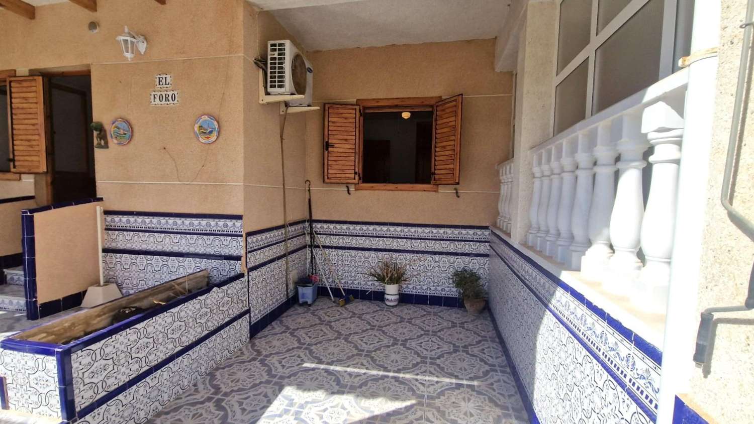 BEAUTIFUL SEMI-DETACHED HOUSE IN RESIDENTIAL WITH SWIMMING POOL, CLOSE TO THE BEST BEACHES