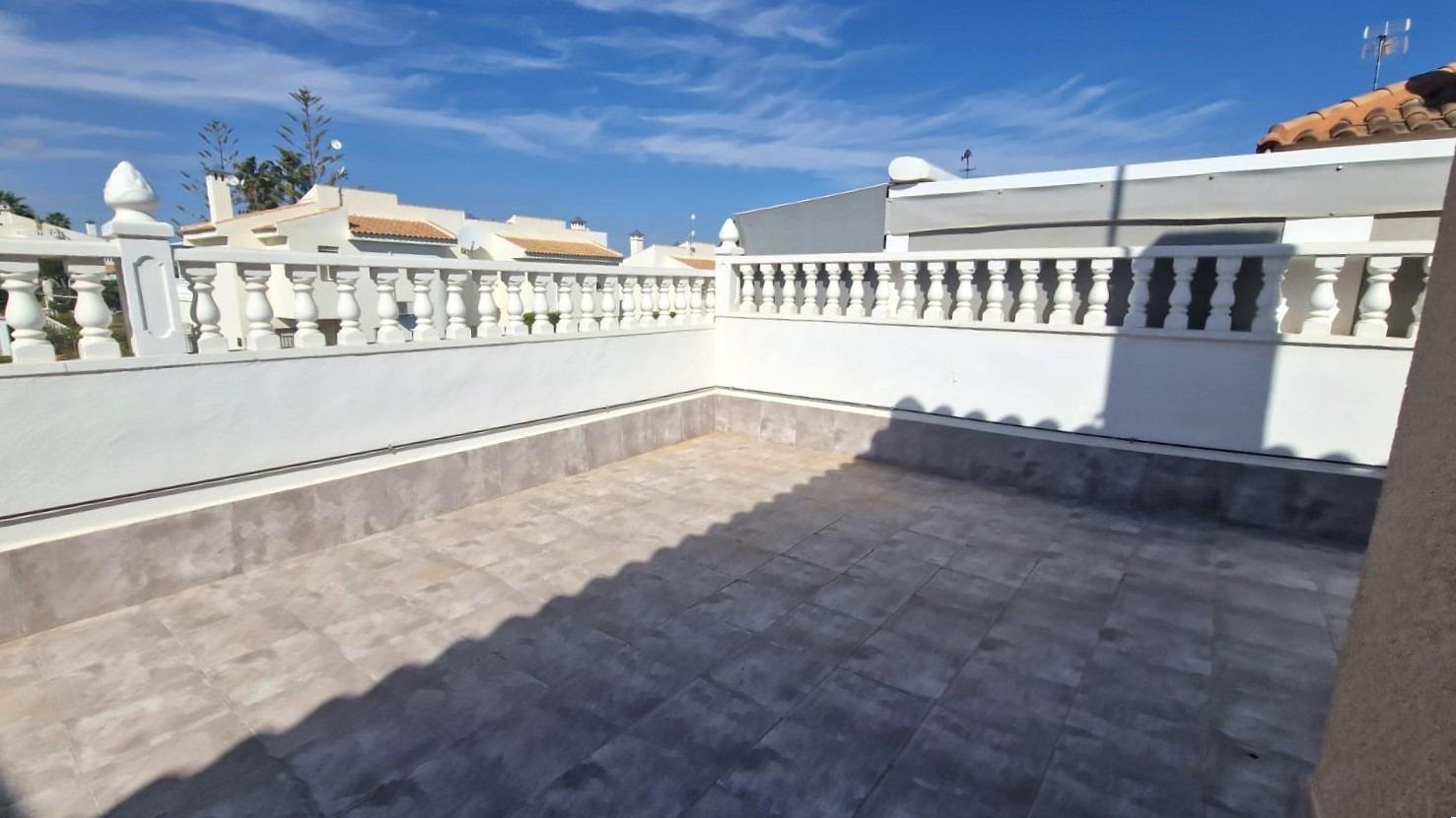 BELLE MAISON JUMELÉE DANS RÉSIDENTIEL AVEC PISCINE, À PROXIMITÉ DES MEILLEURES PLAGES