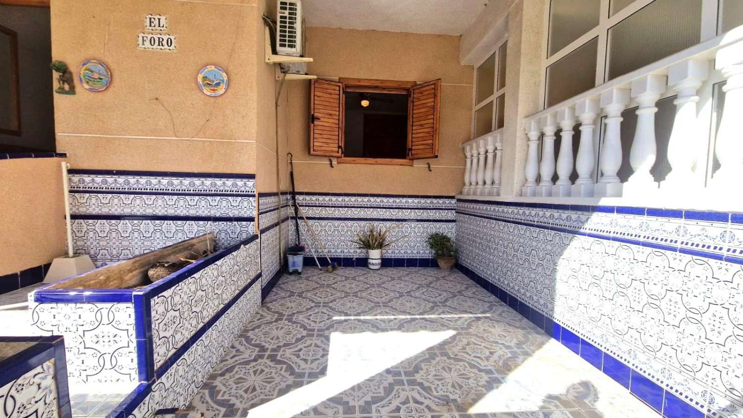 BEAUTIFUL SEMI-DETACHED HOUSE IN RESIDENTIAL WITH SWIMMING POOL, CLOSE TO THE BEST BEACHES