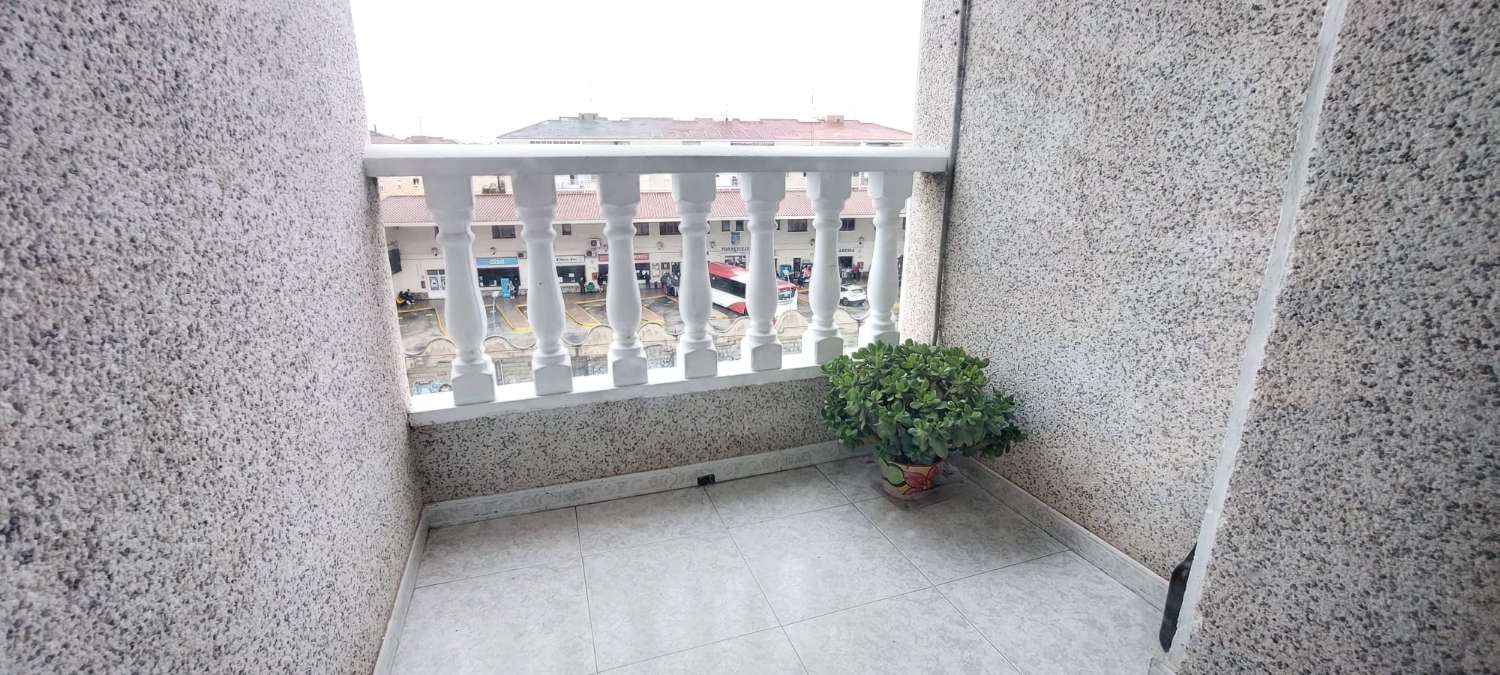 BRIGHT AND FURNISHED APARTMENT IN FRONT OF THE BUS STATION!