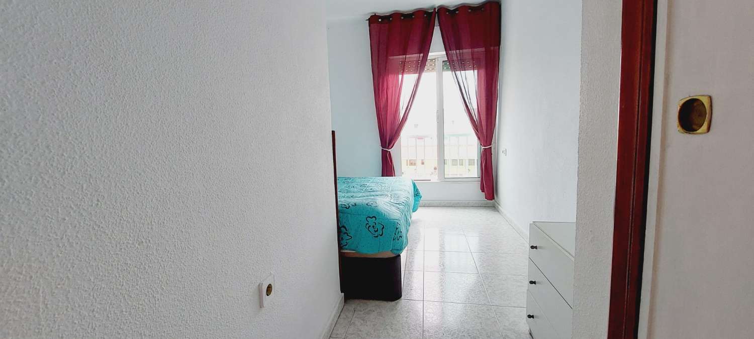 BRIGHT AND FURNISHED APARTMENT IN FRONT OF THE BUS STATION!