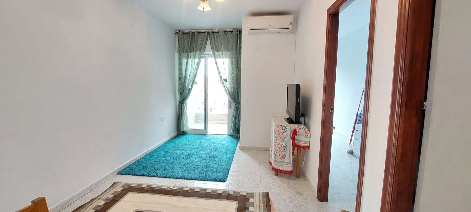 BRIGHT AND FURNISHED APARTMENT IN FRONT OF THE BUS STATION!