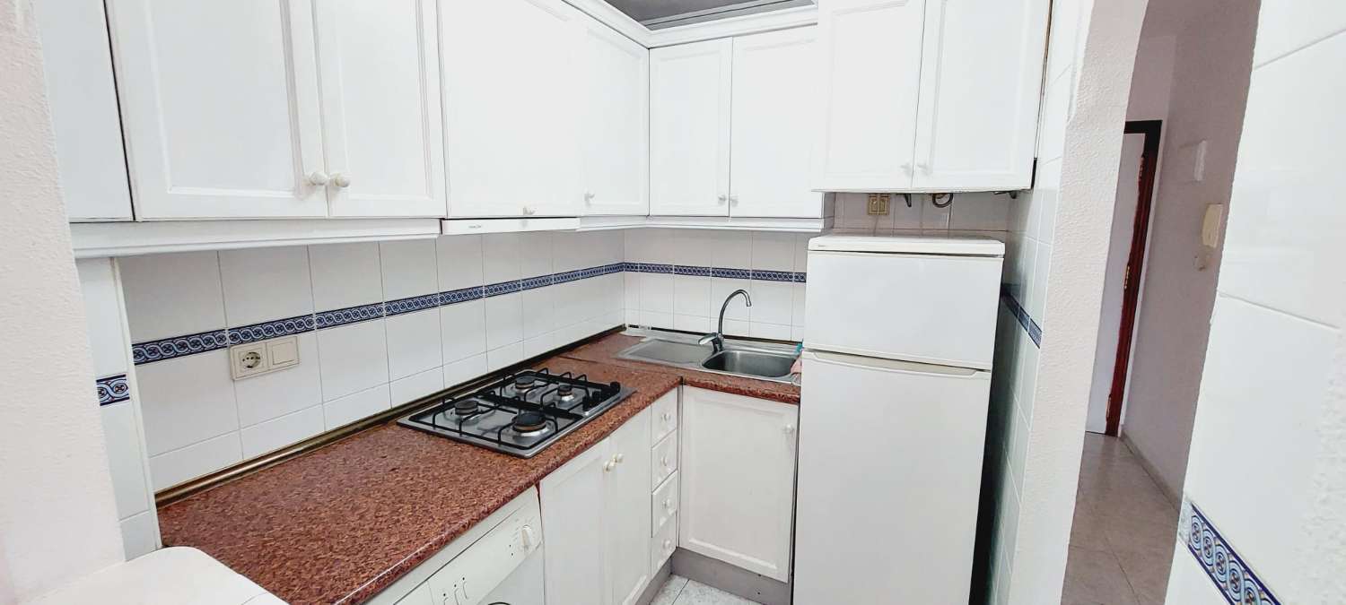 BRIGHT AND FURNISHED APARTMENT IN FRONT OF THE BUS STATION!