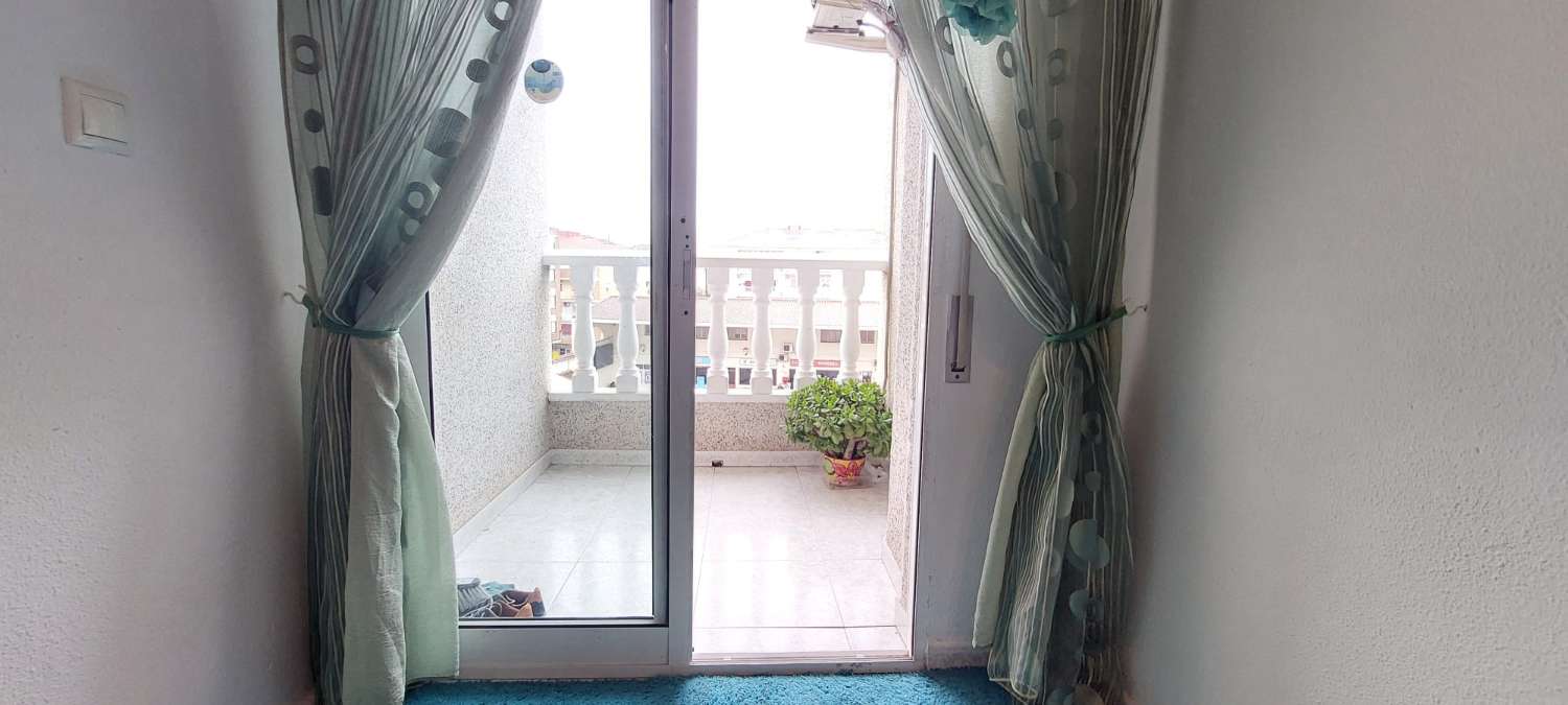 BRIGHT AND FURNISHED APARTMENT IN FRONT OF THE BUS STATION!